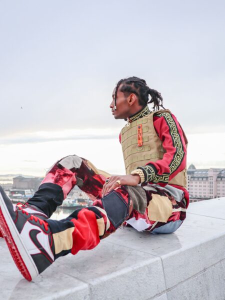 STAR PATCH HOODIE